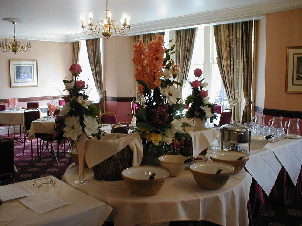 Glen Usk Hotel Llandrindod Wells Esterno foto