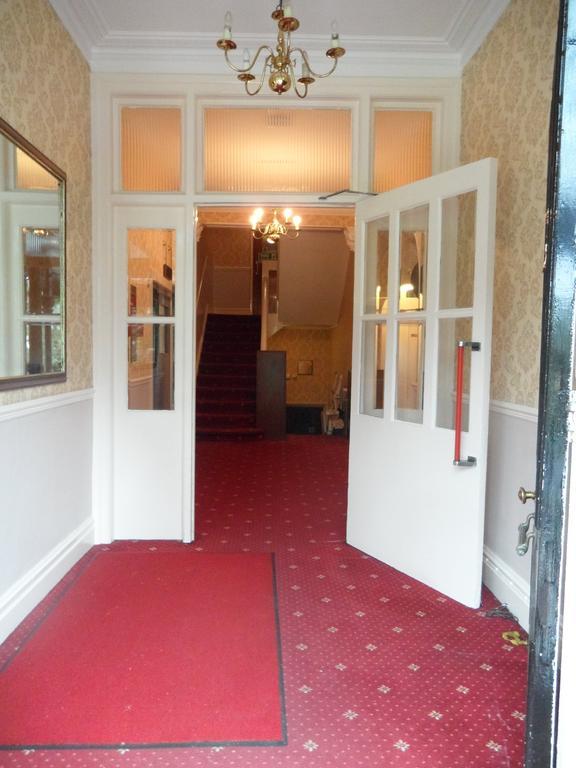 Glen Usk Hotel Llandrindod Wells Esterno foto
