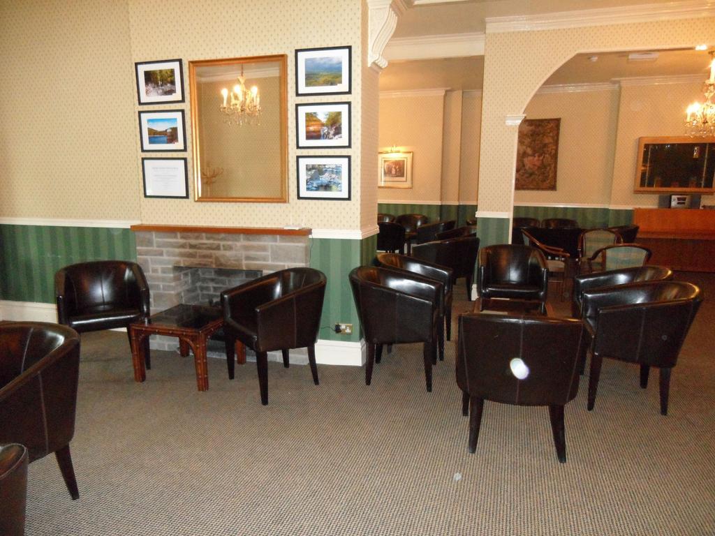 Glen Usk Hotel Llandrindod Wells Esterno foto
