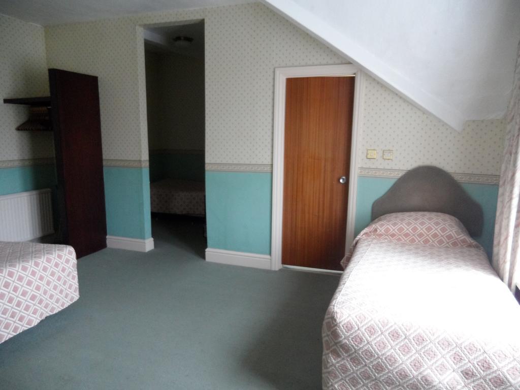 Glen Usk Hotel Llandrindod Wells Esterno foto
