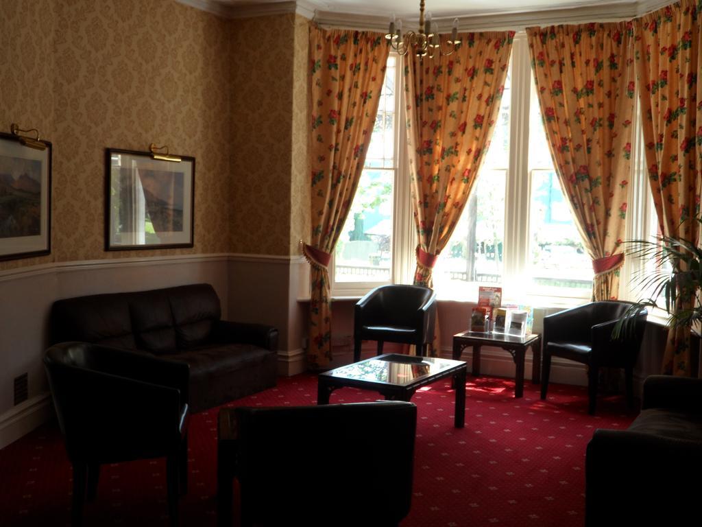Glen Usk Hotel Llandrindod Wells Esterno foto