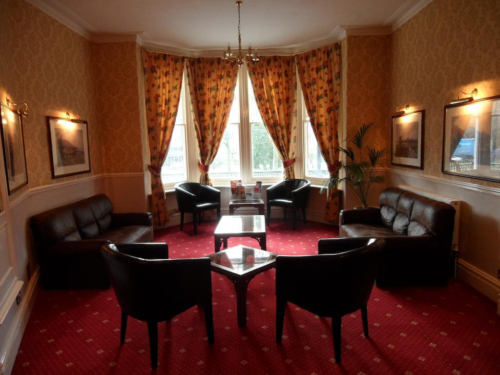Glen Usk Hotel Llandrindod Wells Esterno foto